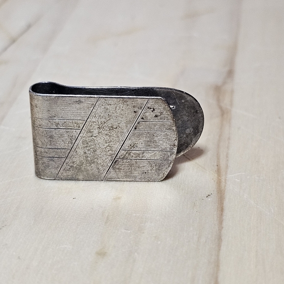 Vintage Simmons Sterling Silver Money Clip Small 1.5 In × .75 In Weighs 7 Grams - Picture 1 of 11